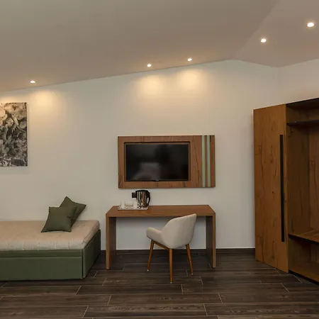 Donna Vi Otel 4*