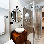 Donna Vi Hotel
